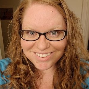 Meet your Posher, Traci